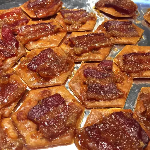 Bacon Crackers